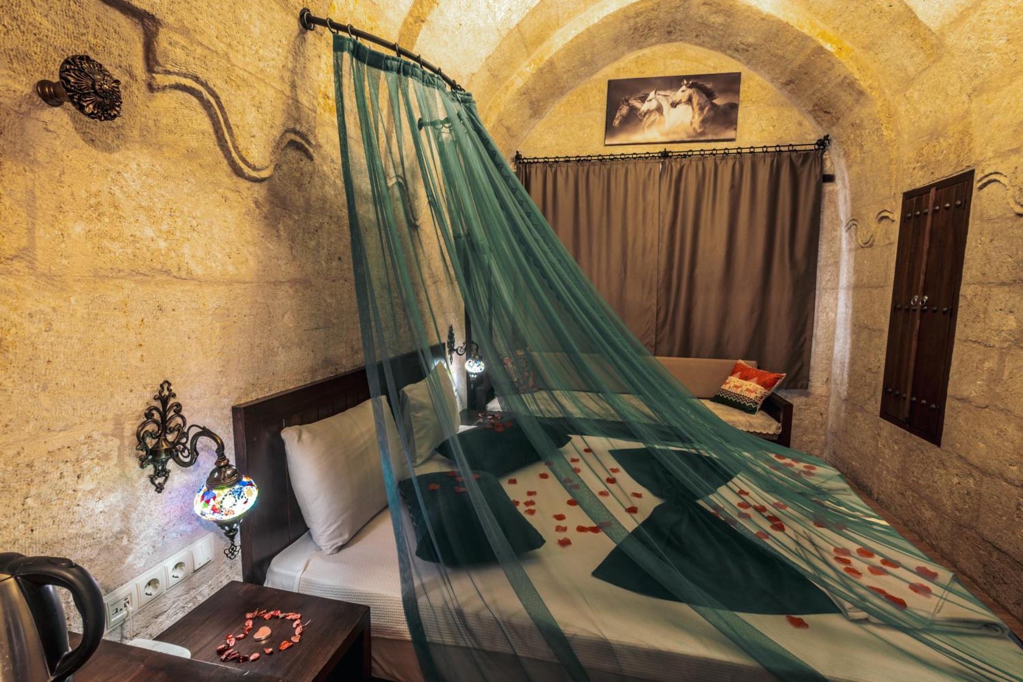 Tafana Cave & Stone Lodge Ürgüp Ngoại thất bức ảnh