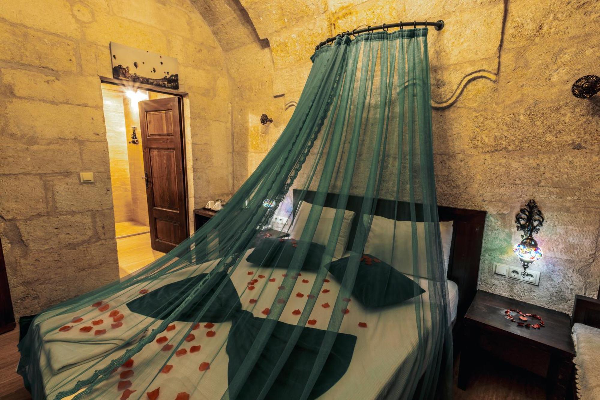 Tafana Cave & Stone Lodge Ürgüp Ngoại thất bức ảnh