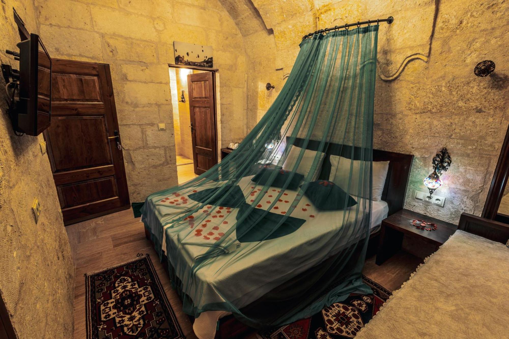 Tafana Cave & Stone Lodge Ürgüp Ngoại thất bức ảnh